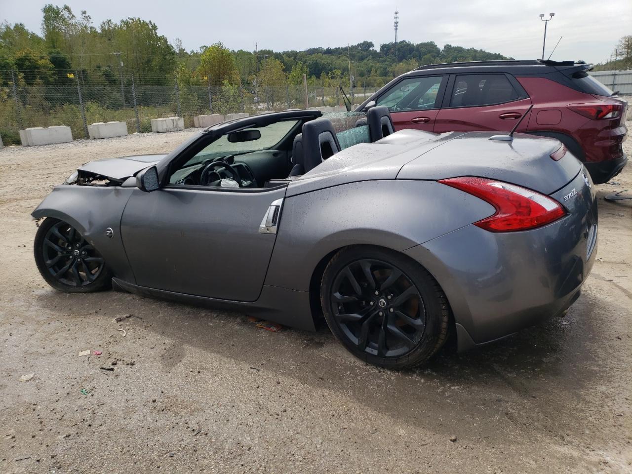 2016 NISSAN 370Z BASE - Фото 2