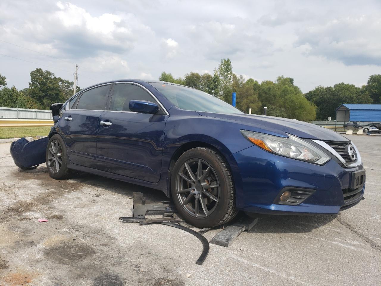 2017 NISSAN ALTIMA 2.5 - Image 4
