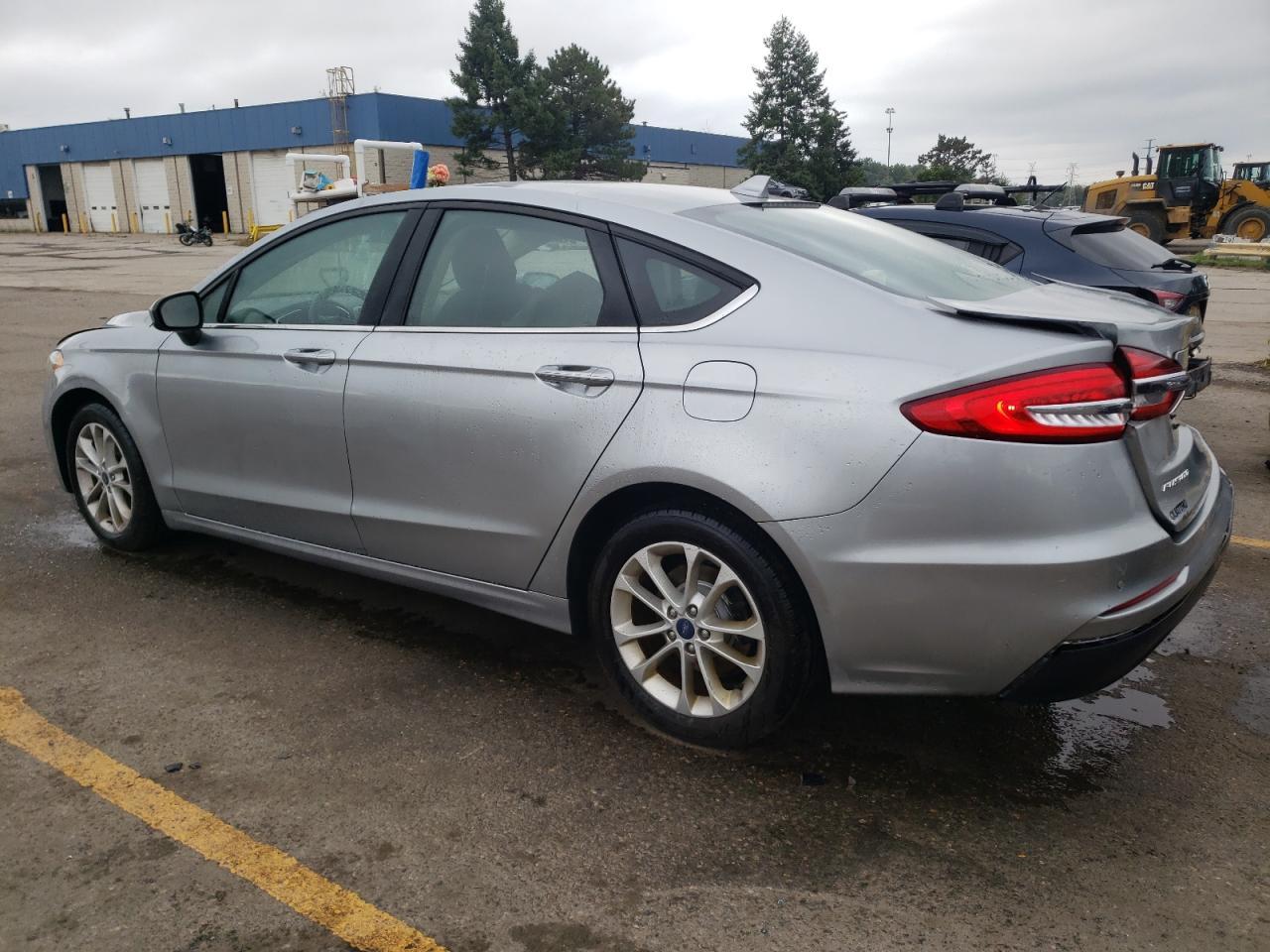 2020 FORD FUSION SE - Image 2