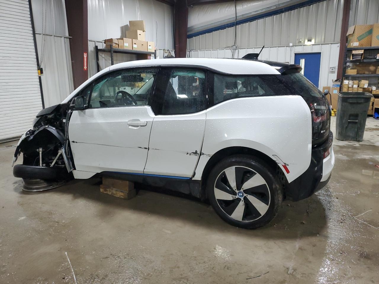 2017 BMW I3 REX - Image 2