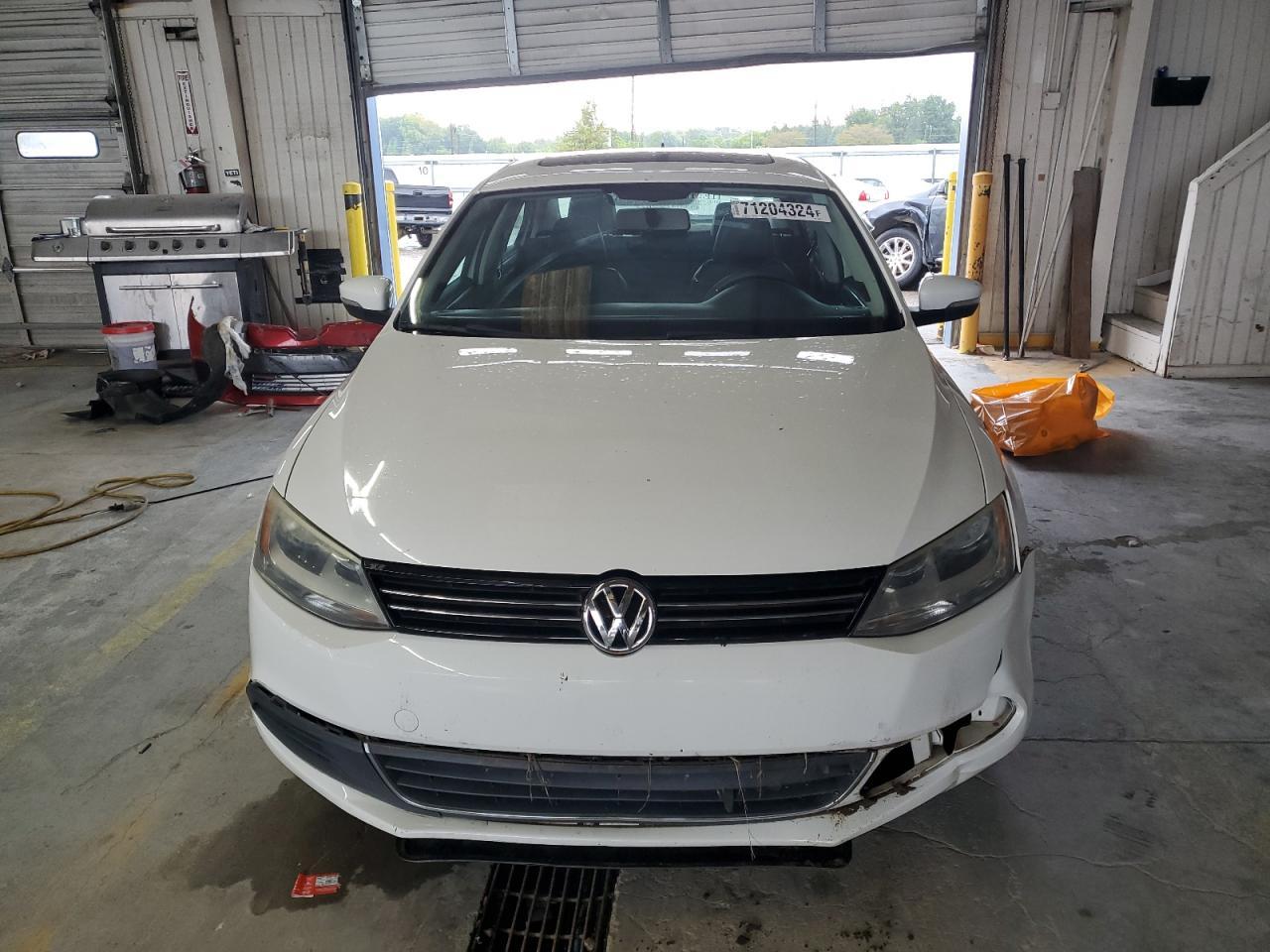 2013 VOLKSWAGEN JETTA TDI - Фото 5