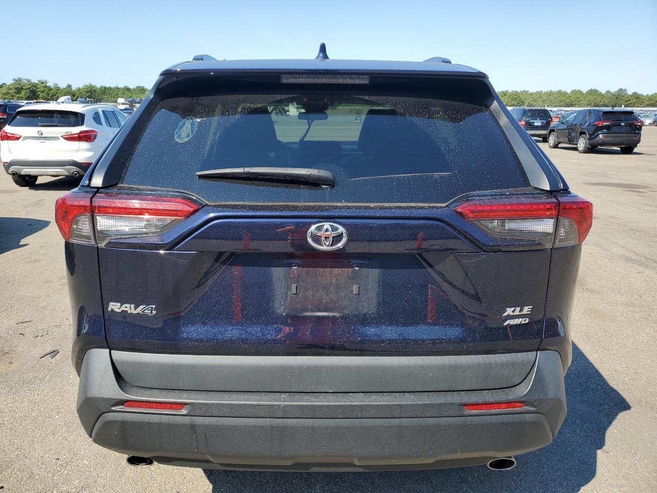 2020 TOYOTA RAV4 XLE - Фото 6