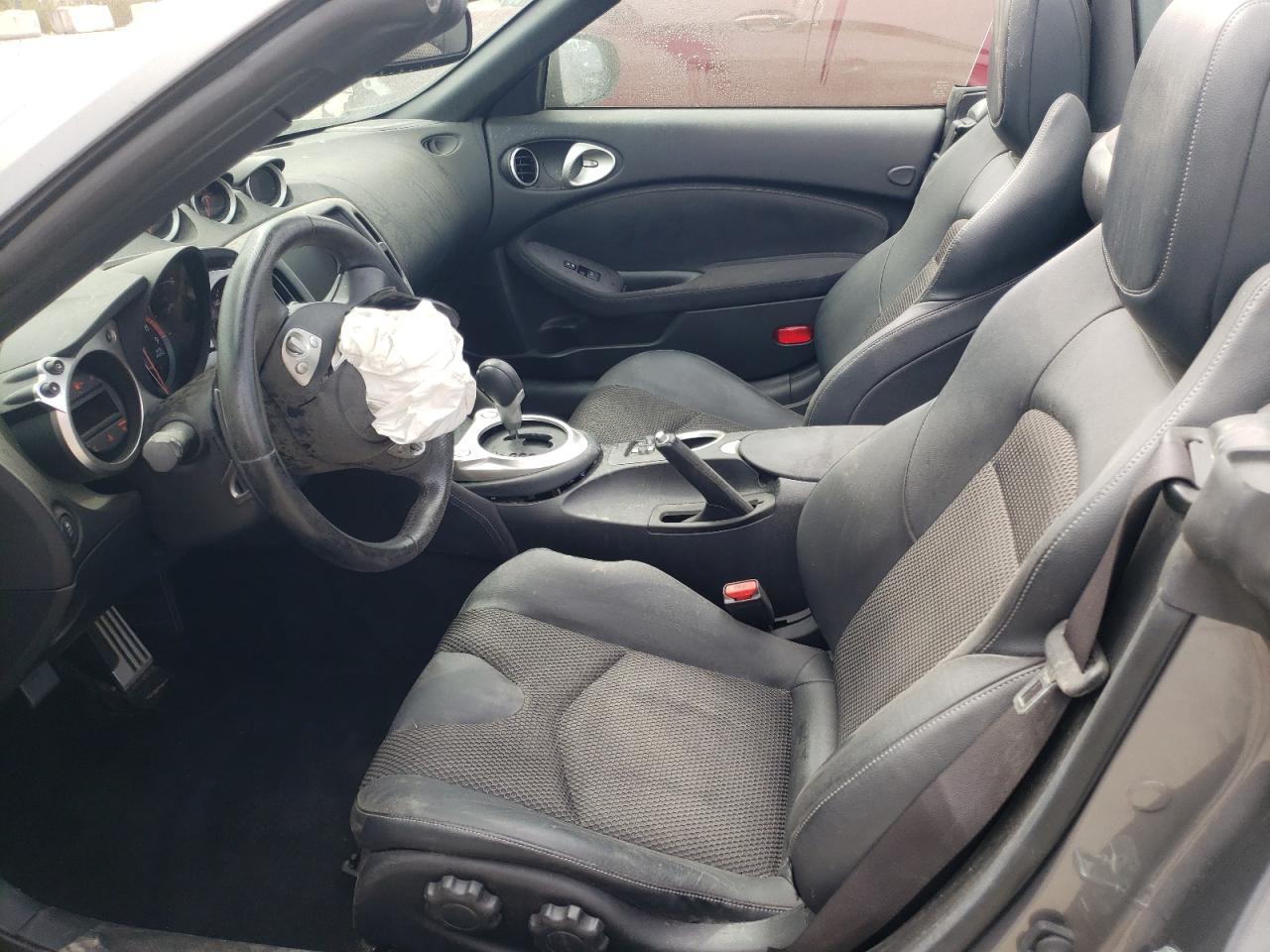 2016 NISSAN 370Z BASE - Фото 7