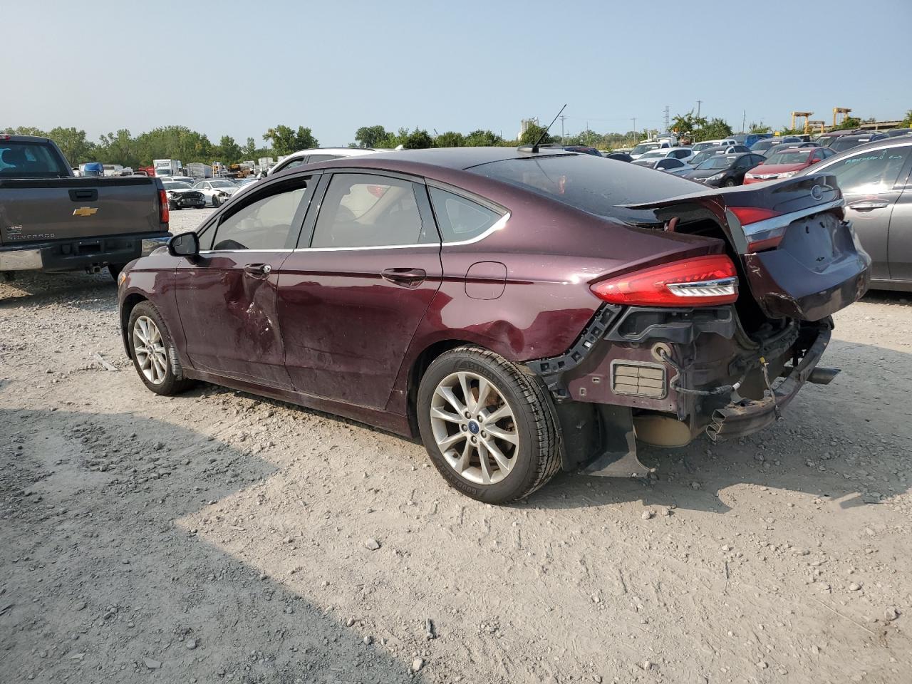 2017 FORD FUSION SE - Фото 2