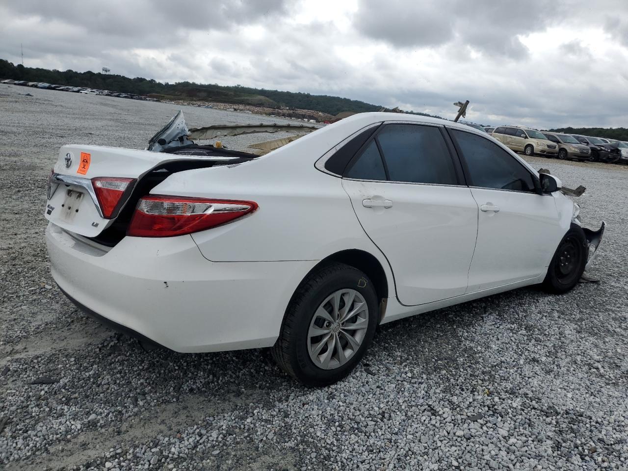 2017 TOYOTA CAMRY LE - Image 3