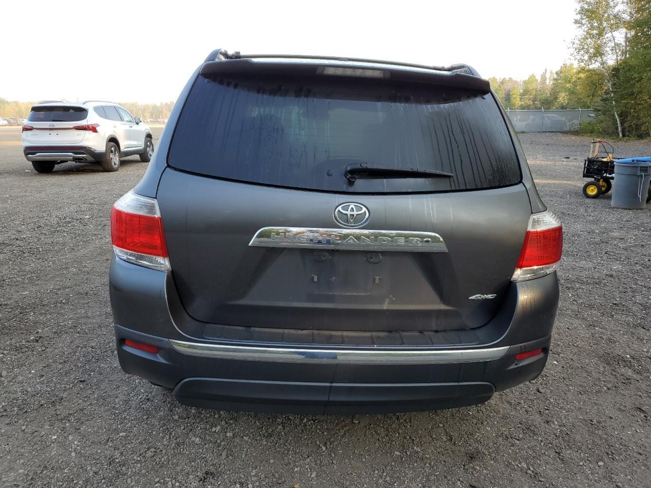 2012 TOYOTA HIGHLANDER - Image 6