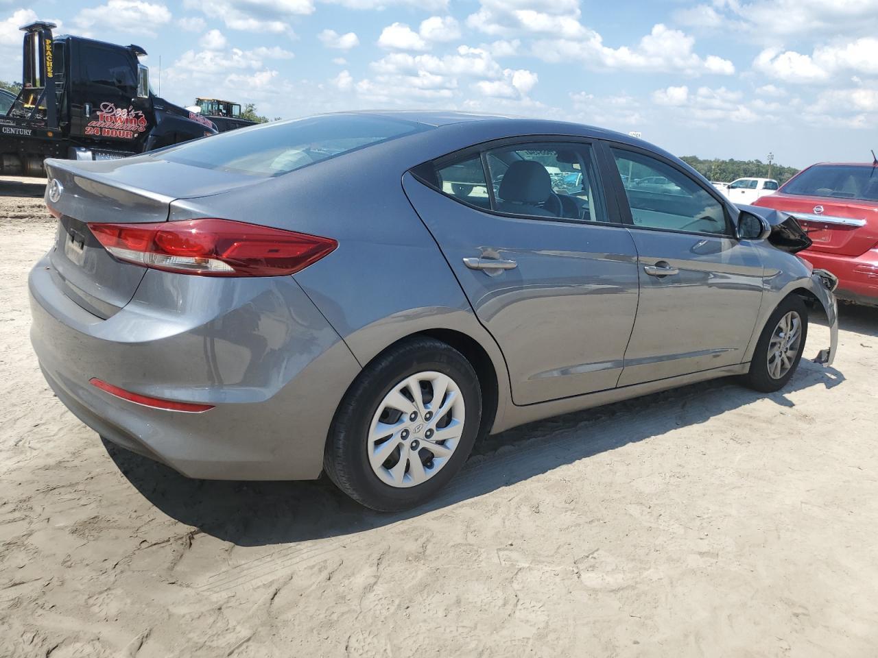 2018 HYUNDAI ELANTRA SE - Фото 3