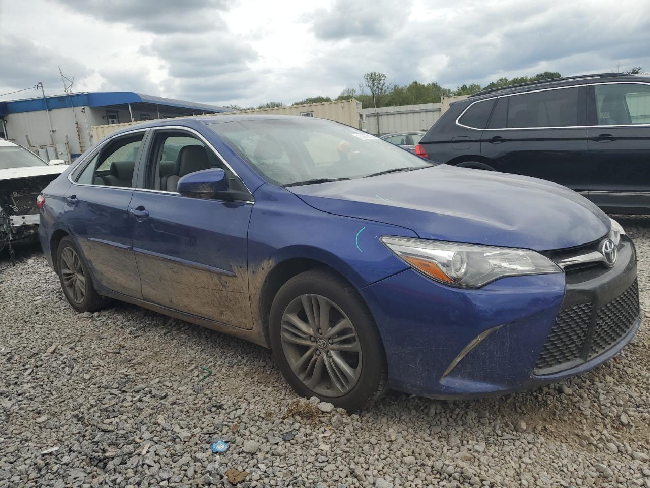 2015 TOYOTA CAMRY LE - Image 4