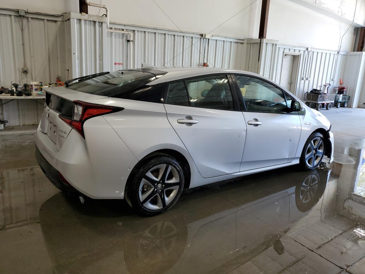 2019 TOYOTA PRIUS - Фото 3