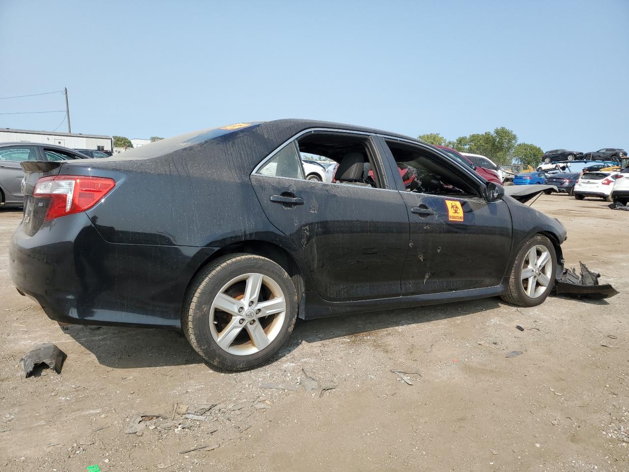 2013 TOYOTA CAMRY L - Фото 3