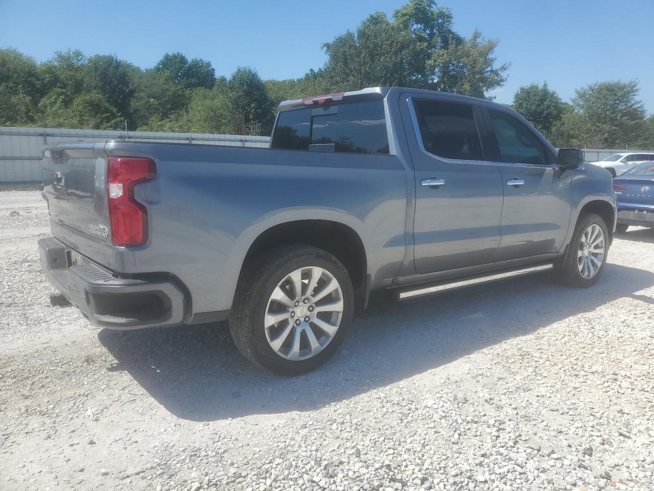 2021 CHEVROLET SILVERADO - Фото 3