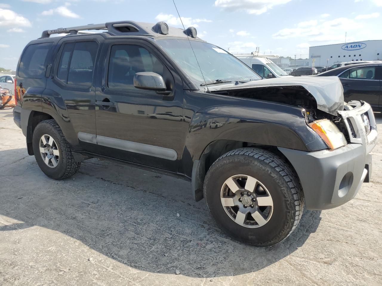 2013 NISSAN XTERRA X - Image 4