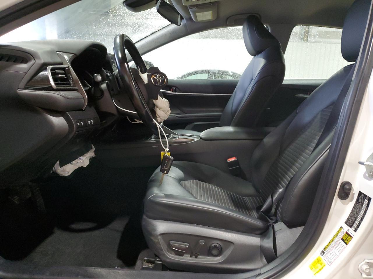 2021 TOYOTA CAMRY SE - Фото 7