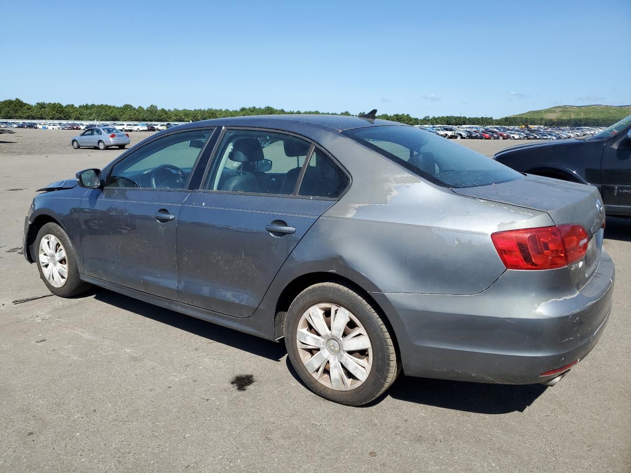 2014 VOLKSWAGEN JETTA SE - Image 2