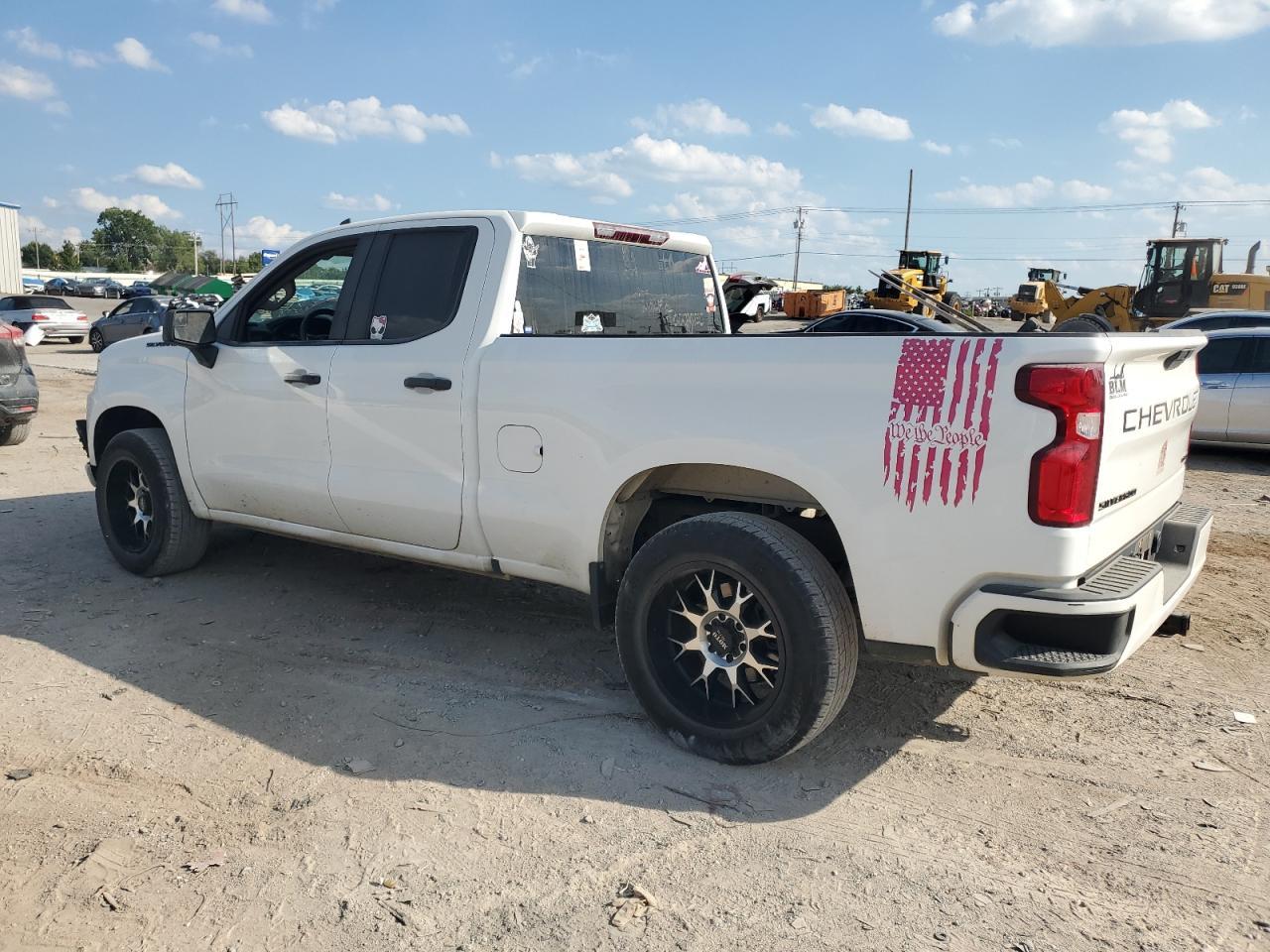 2021 CHEVROLET SILVERADO - Image 2