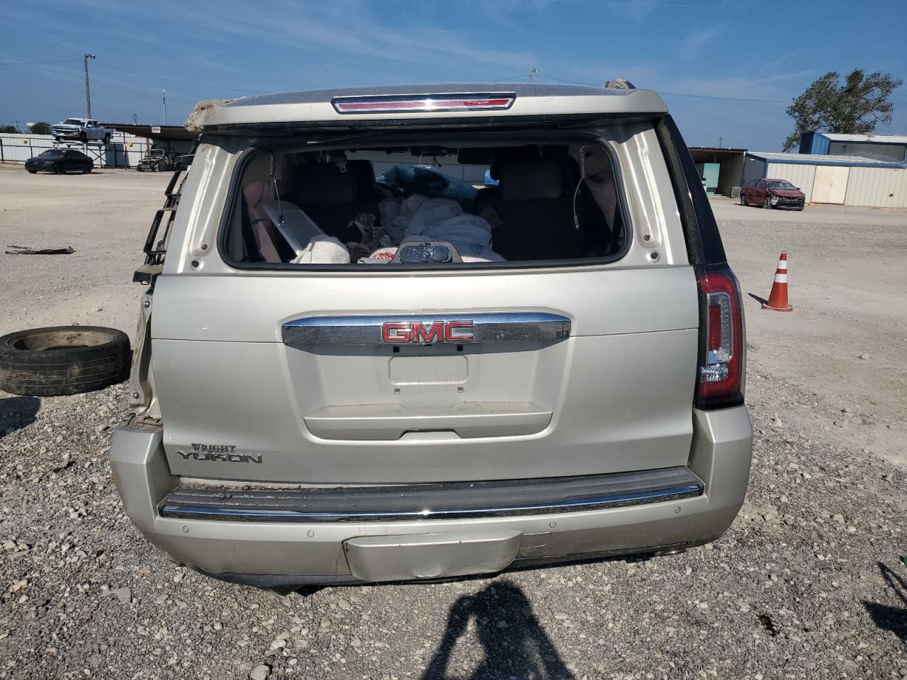 2016 GMC YUKON DENA - Фото 6