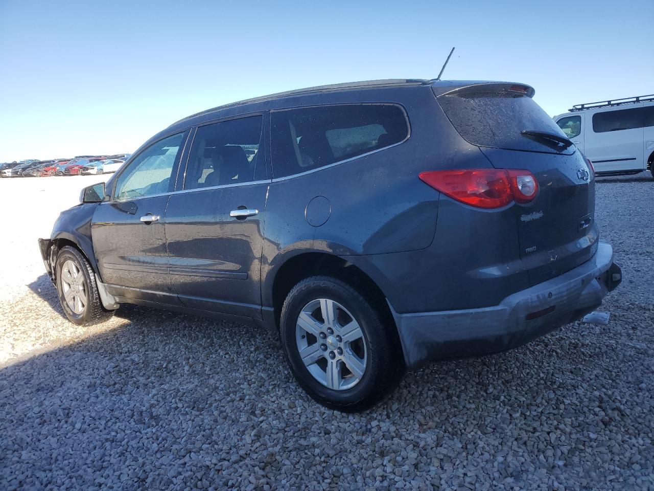2012 CHEVROLET TRAVERSE L - Фото 2
