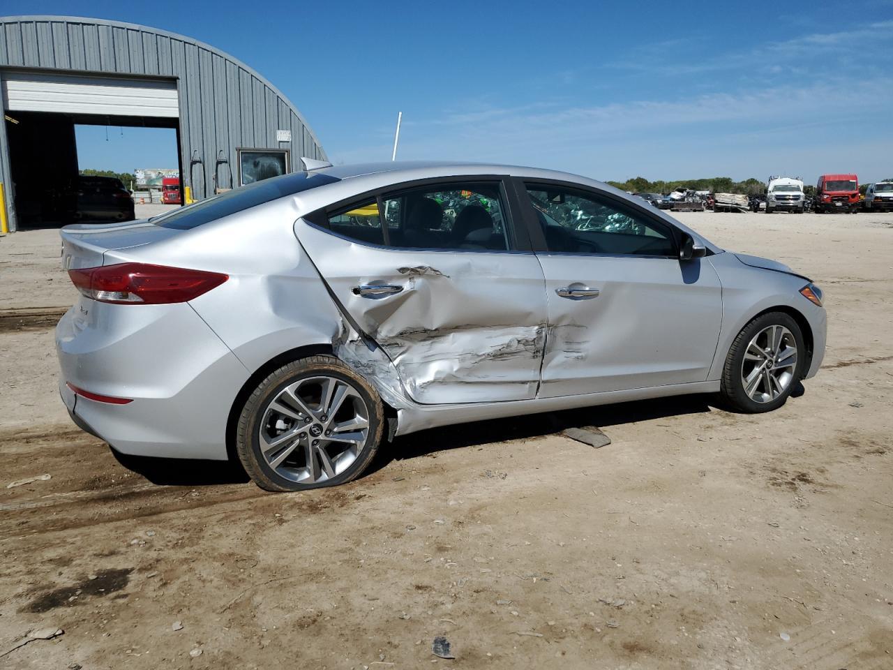 2017 HYUNDAI ELANTRA SE - Image 3