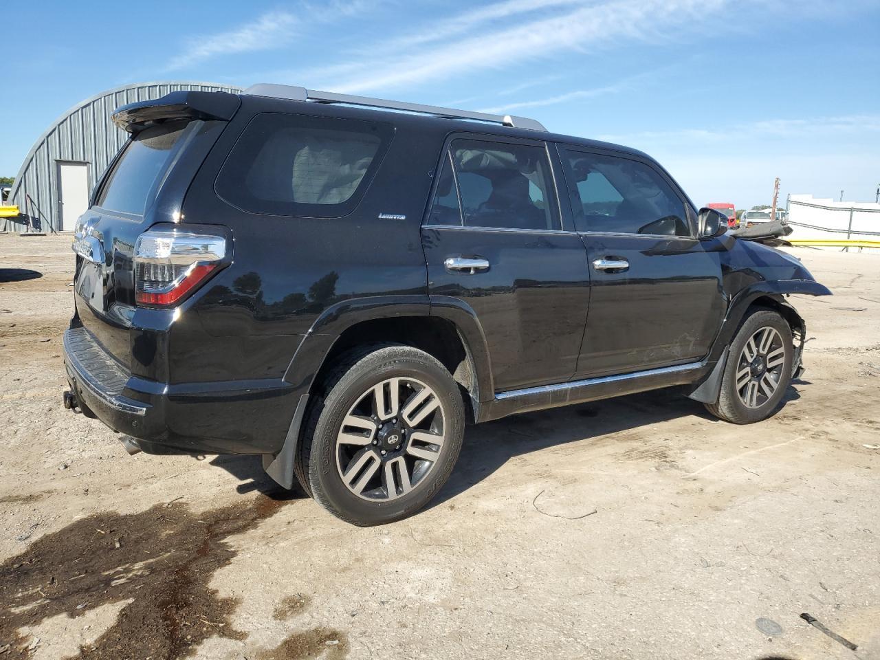 2017 TOYOTA 4RUNNER SR - Фото 3