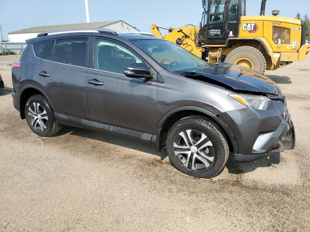 2017 TOYOTA RAV4 LE - Фото 4