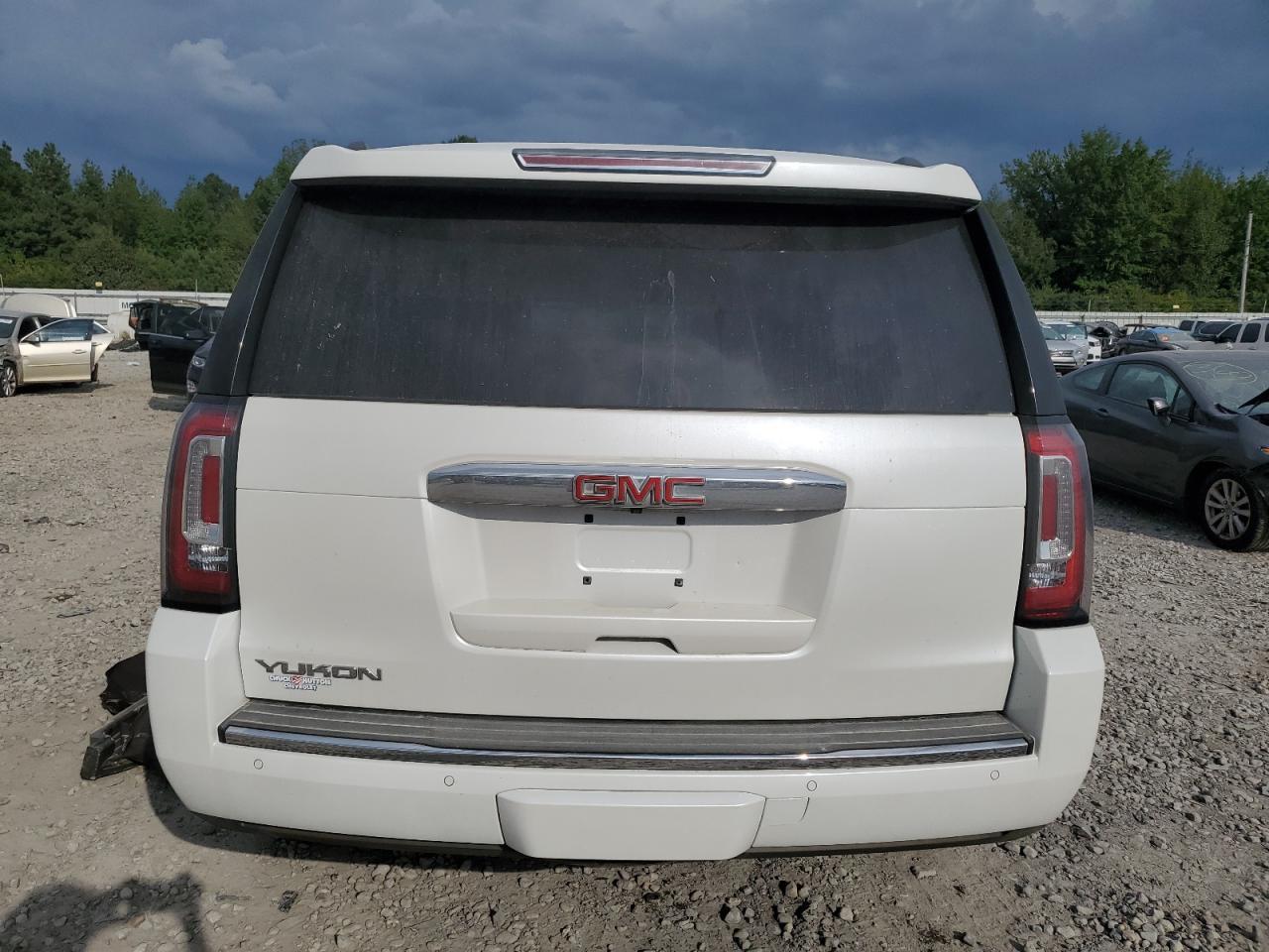 2016 GMC YUKON DENA - Image 6