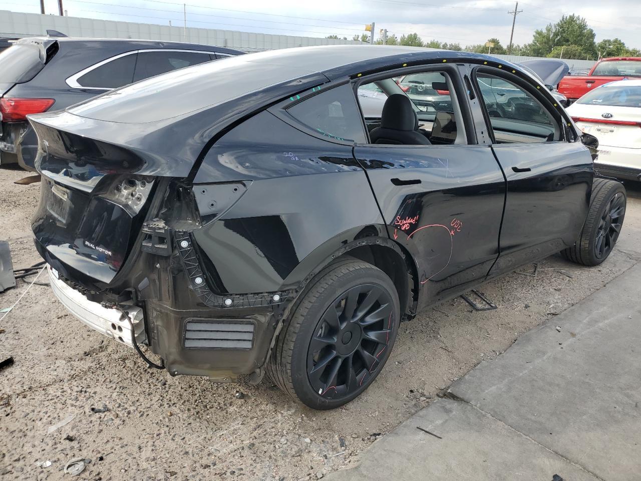 2023 TESLA MODEL Y - Image 3