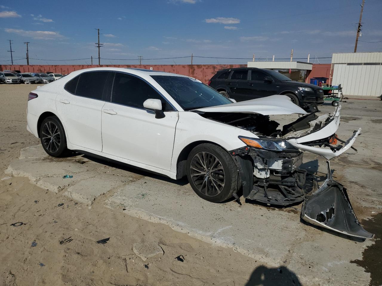 2020 TOYOTA CAMRY SE - Image 4