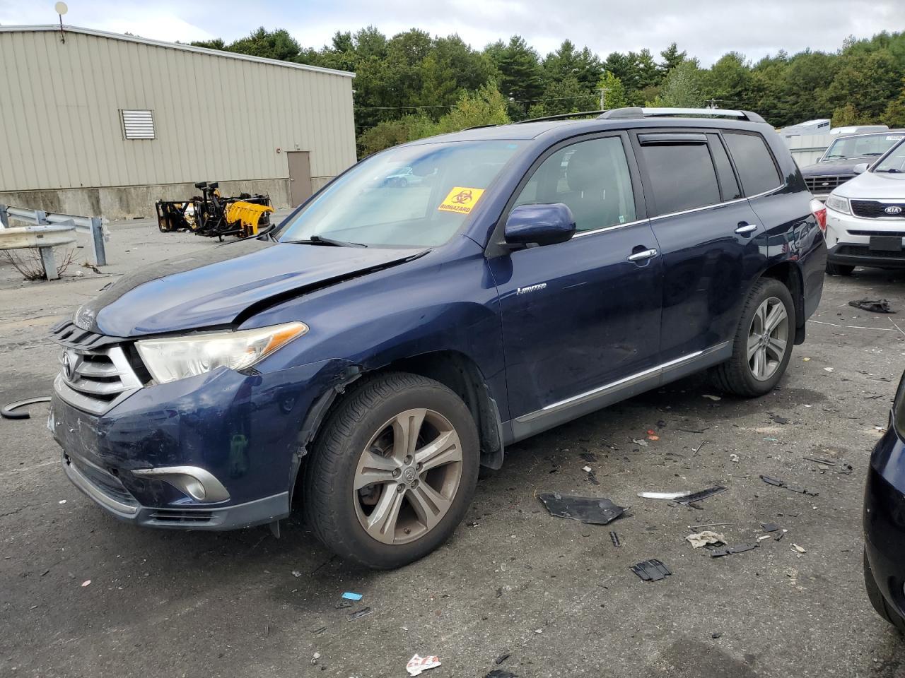 2011 TOYOTA HIGHLANDER