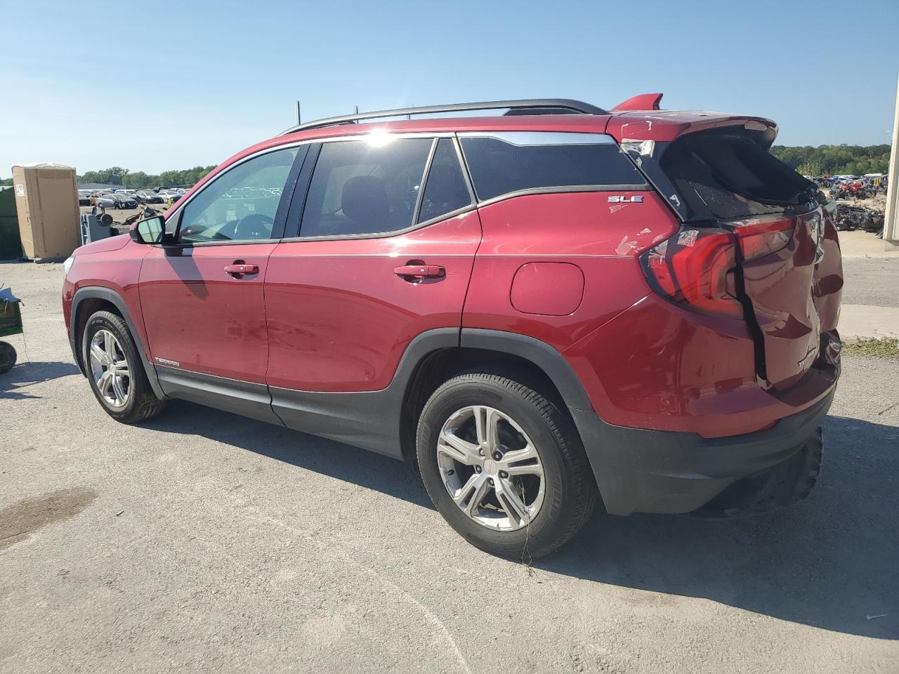 2018 GMC TERRAIN SL - Image 2