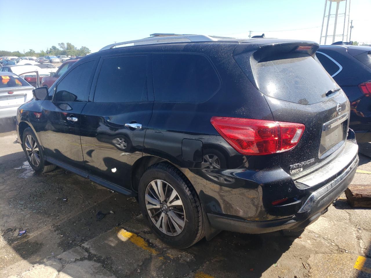 2017 NISSAN PATHFINDER - Image 2