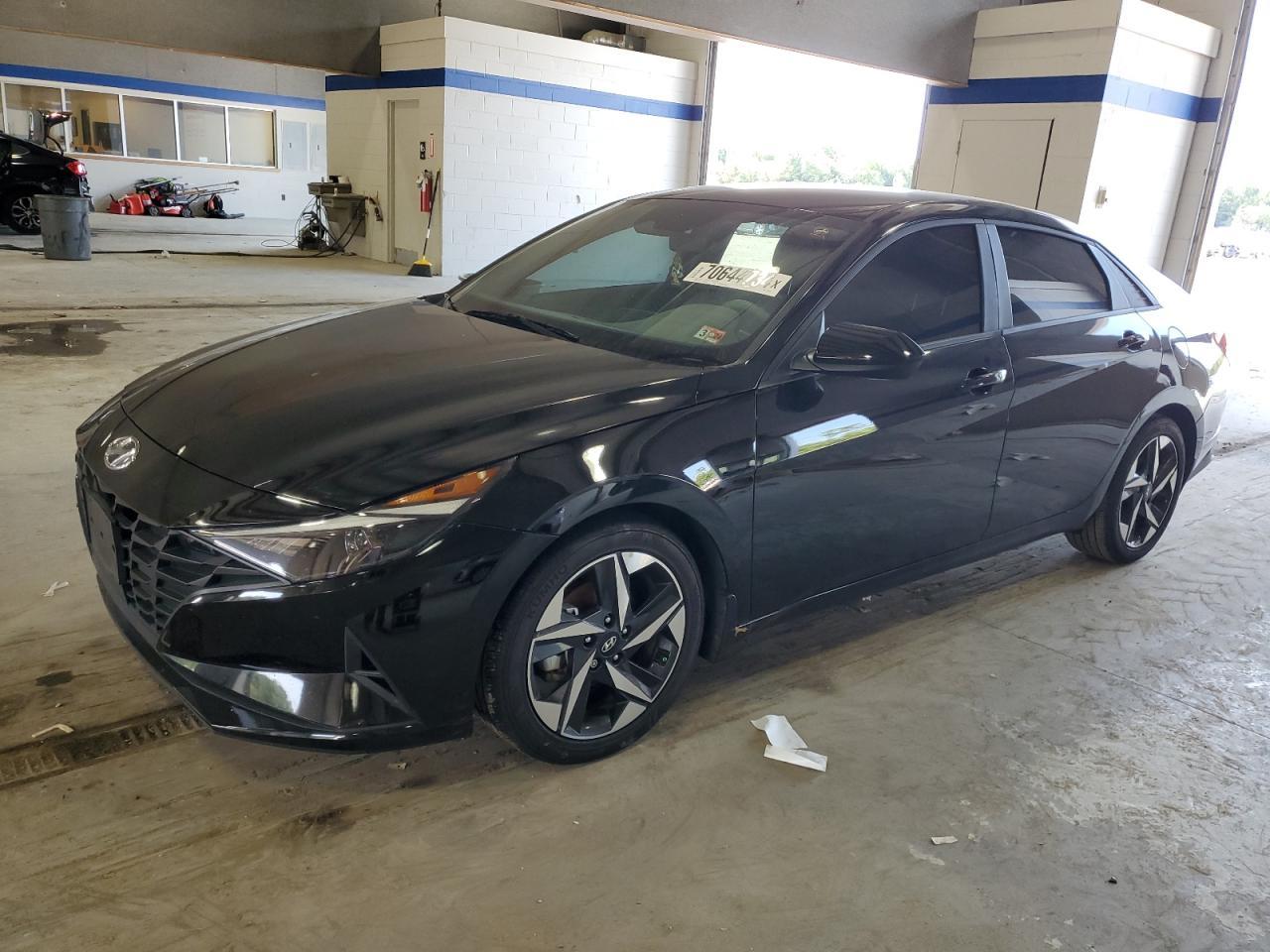 2023 HYUNDAI ELANTRA SE