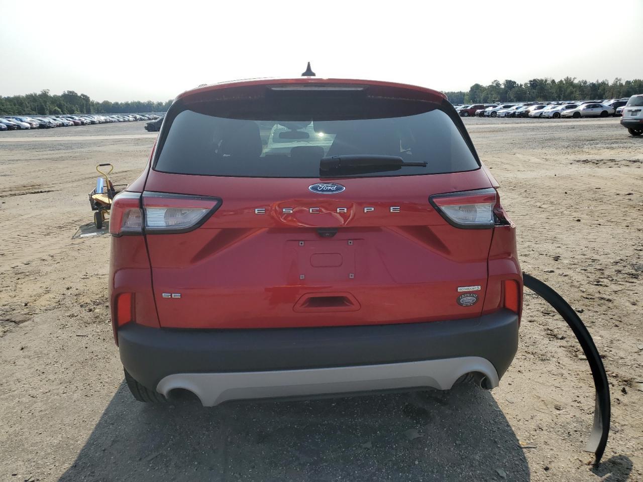 2020 FORD ESCAPE SE - Фото 6