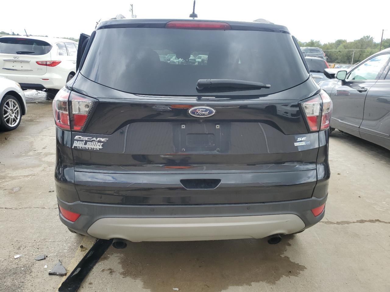 2017 FORD ESCAPE SE - Фото 6