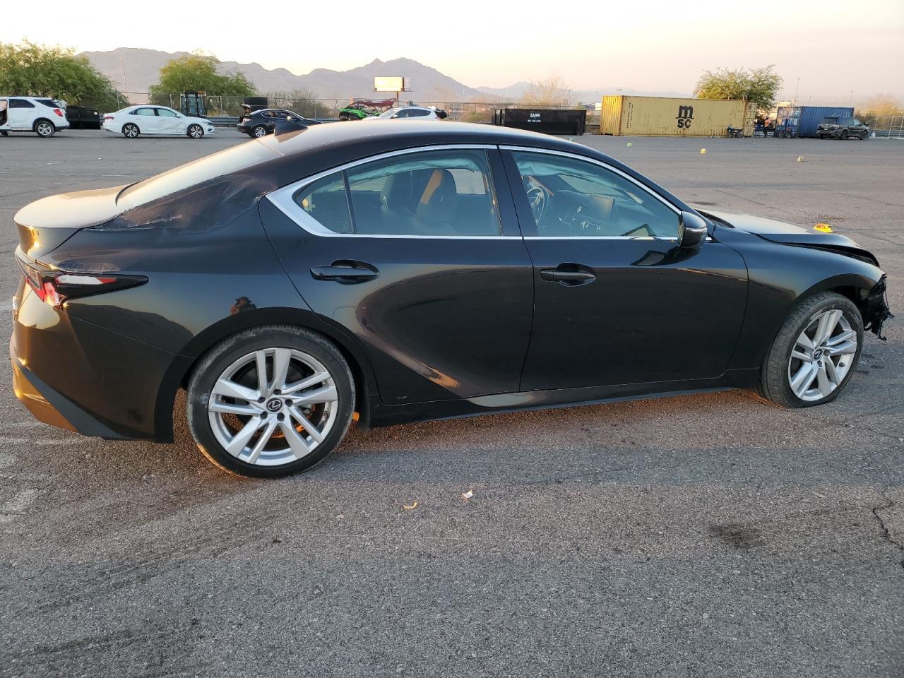 2021 LEXUS IS 300 - Image 3