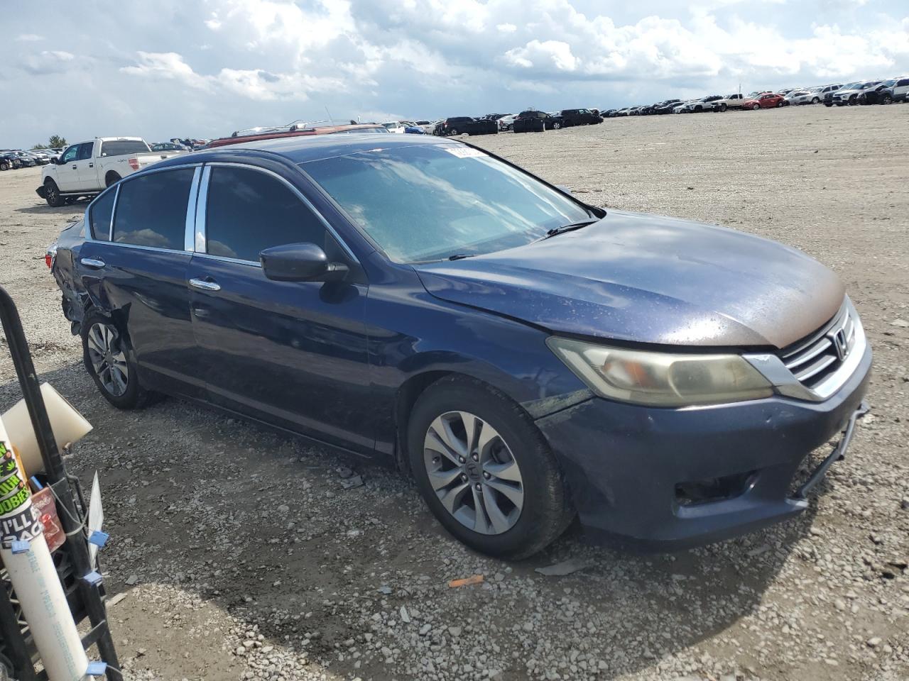 2014 HONDA ACCORD LX - Фото 4