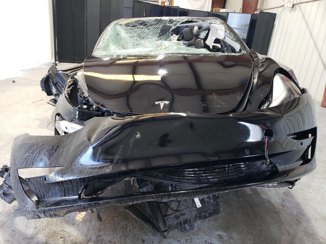 2022 TESLA MODEL 3 - Фото 5