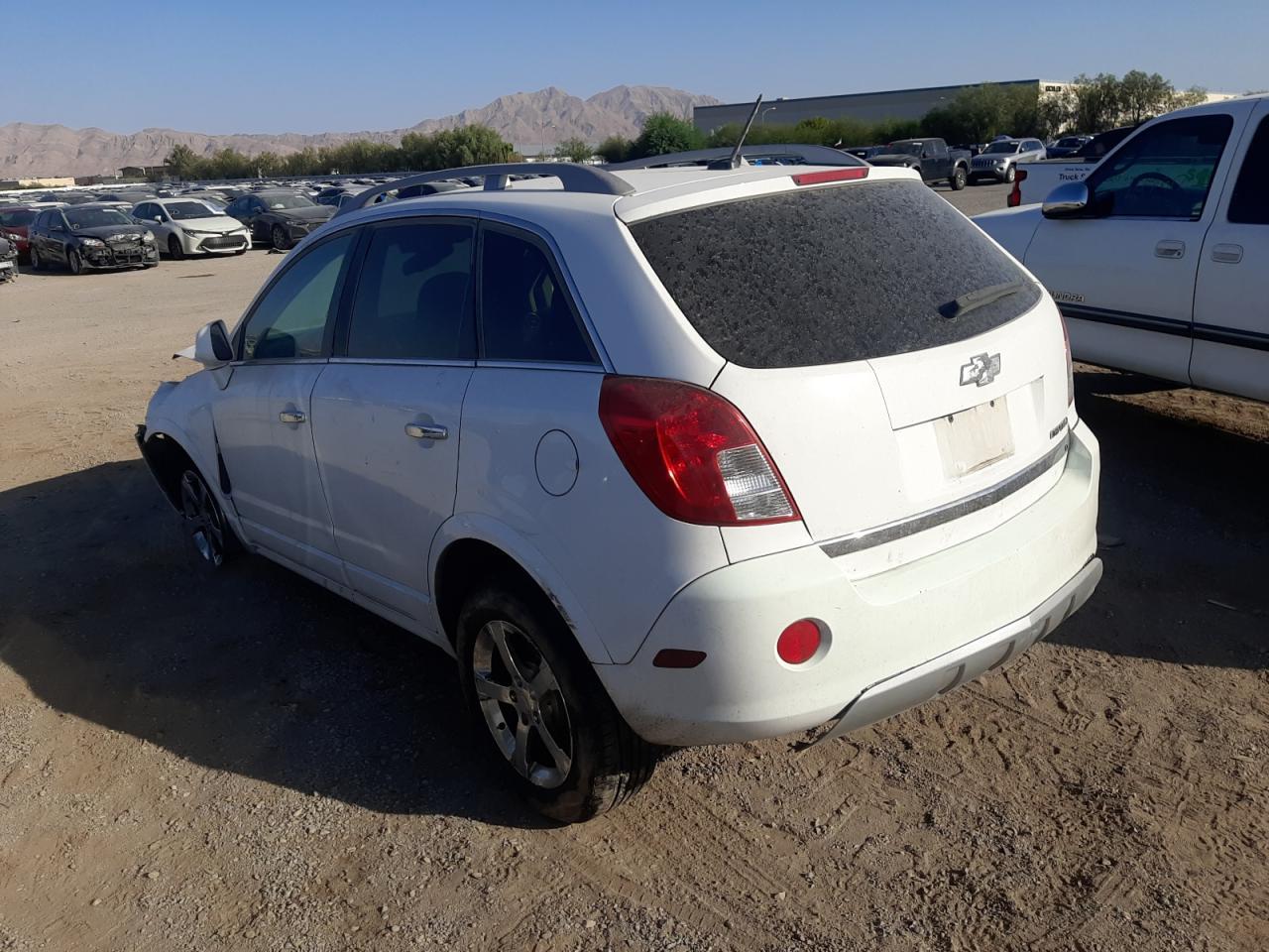 2013 CHEVROLET CAPTIVA LT - Image 2