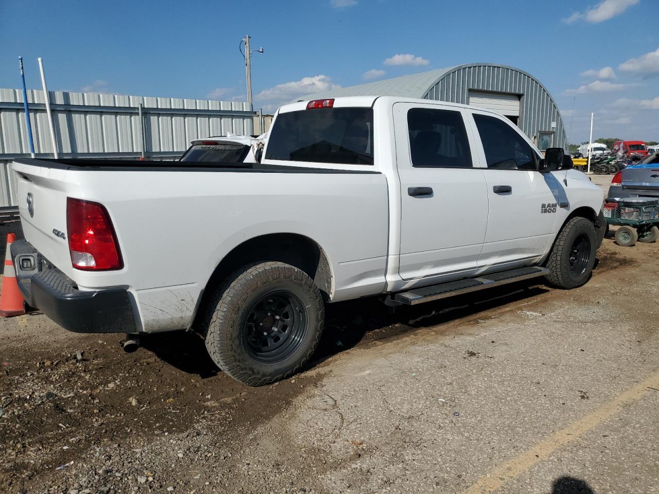 2018 RAM 1500 ST - Фото 3