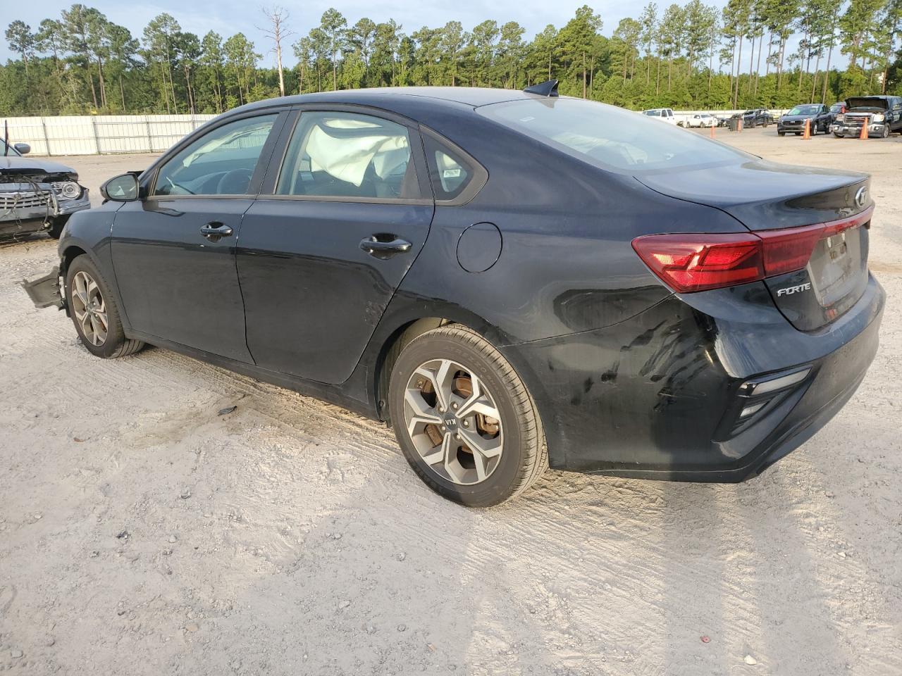 2021 KIA FORTE FE - Фото 2