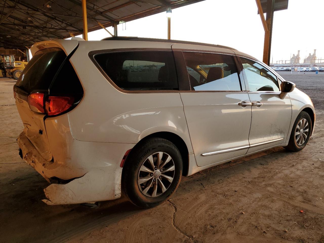 2017 CHRYSLER PACIFICA T - Image 3
