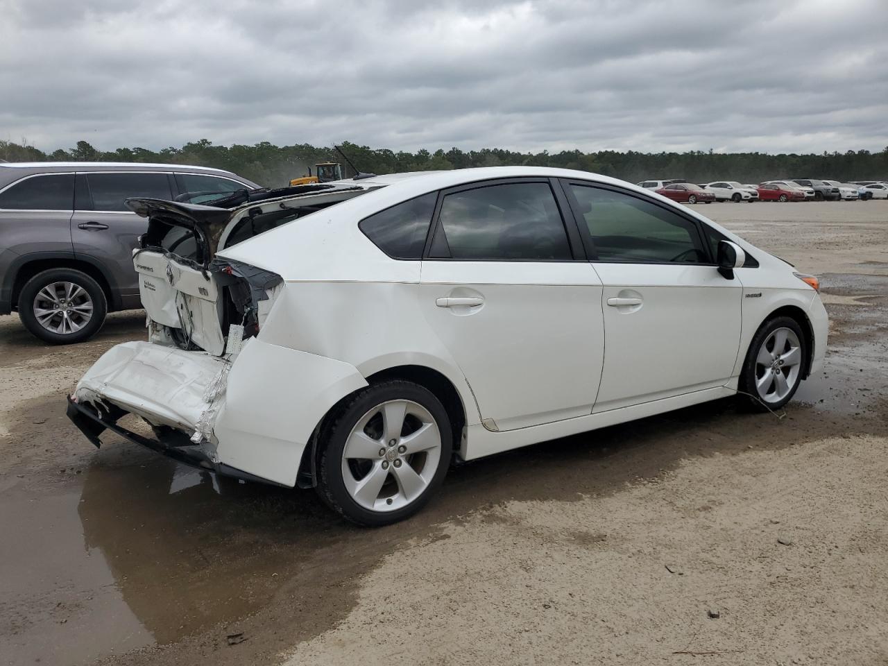 2015 TOYOTA PRIUS - Image 3