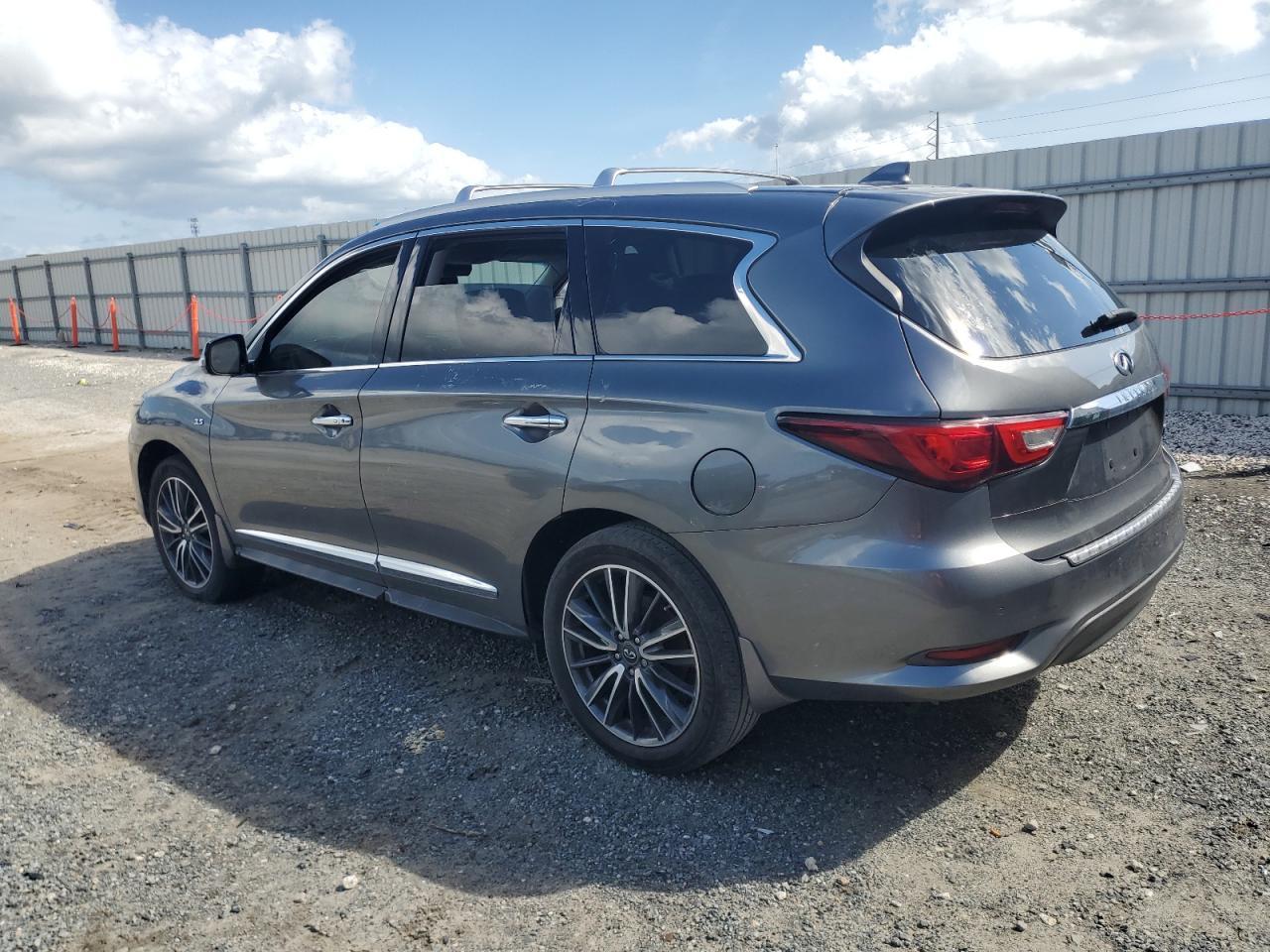 2016 INFINITI QX60 - Фото 2