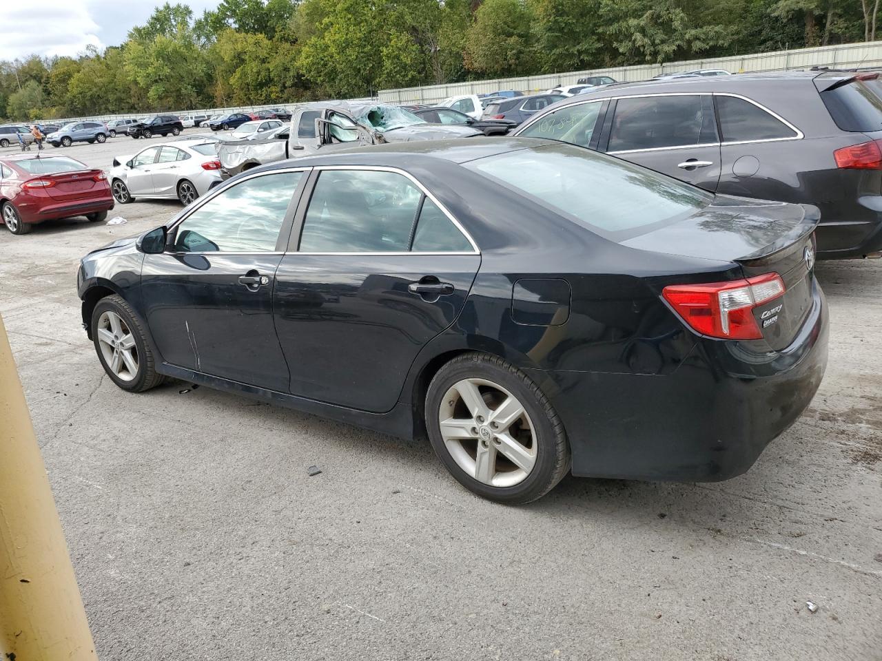 2012 TOYOTA CAMRY - Фото 2
