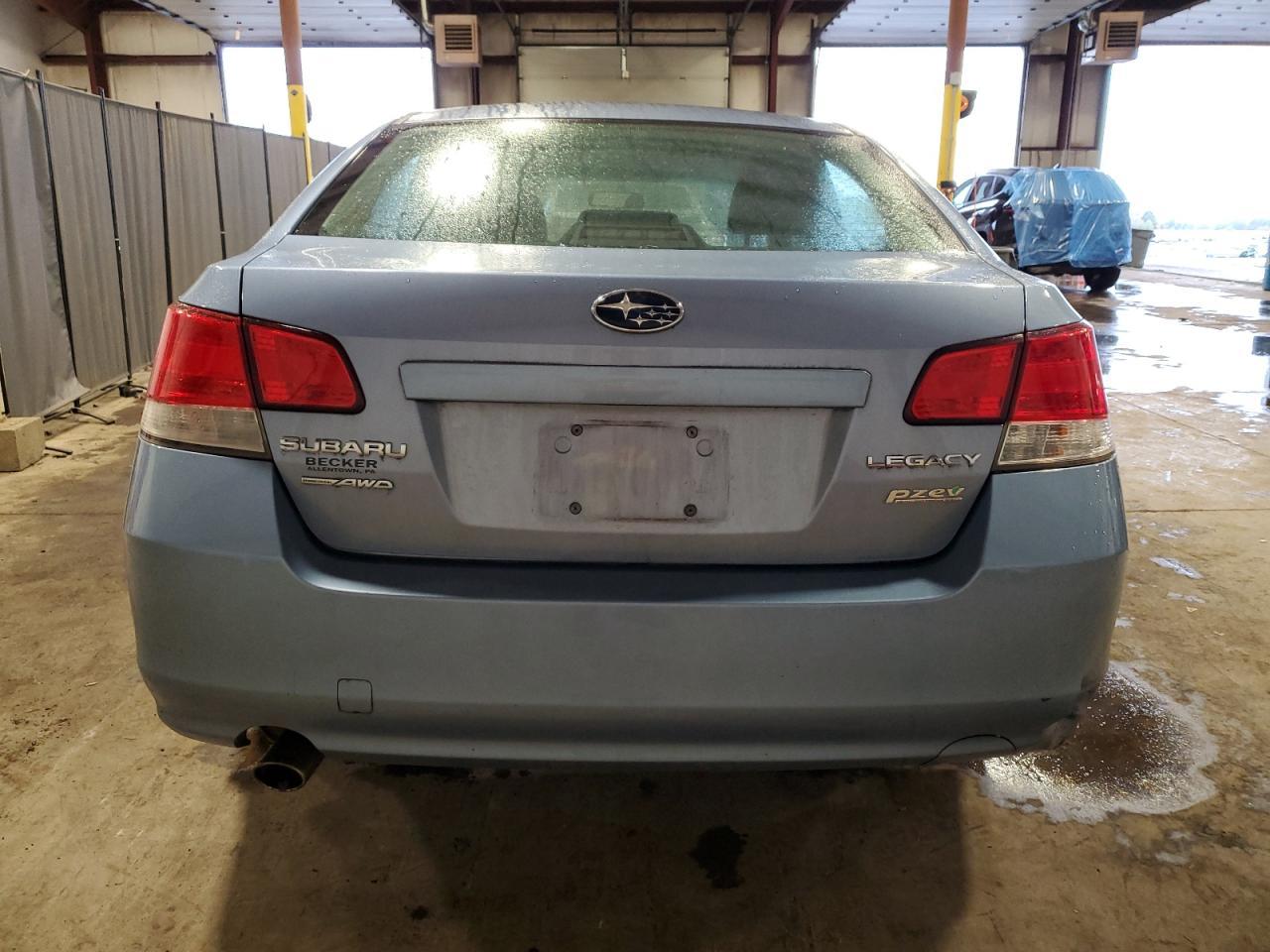 2011 SUBARU LEGACY 2.5 - Image 6