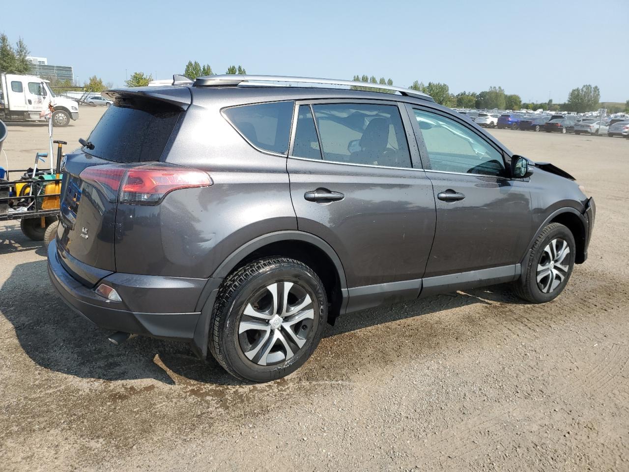 2017 TOYOTA RAV4 LE - Фото 3