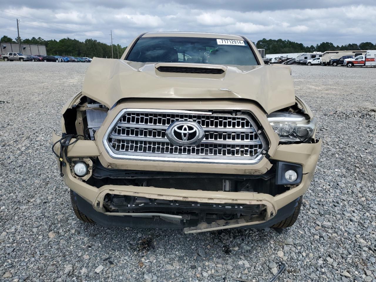 2017 TOYOTA TACOMA DOU - Фото 5