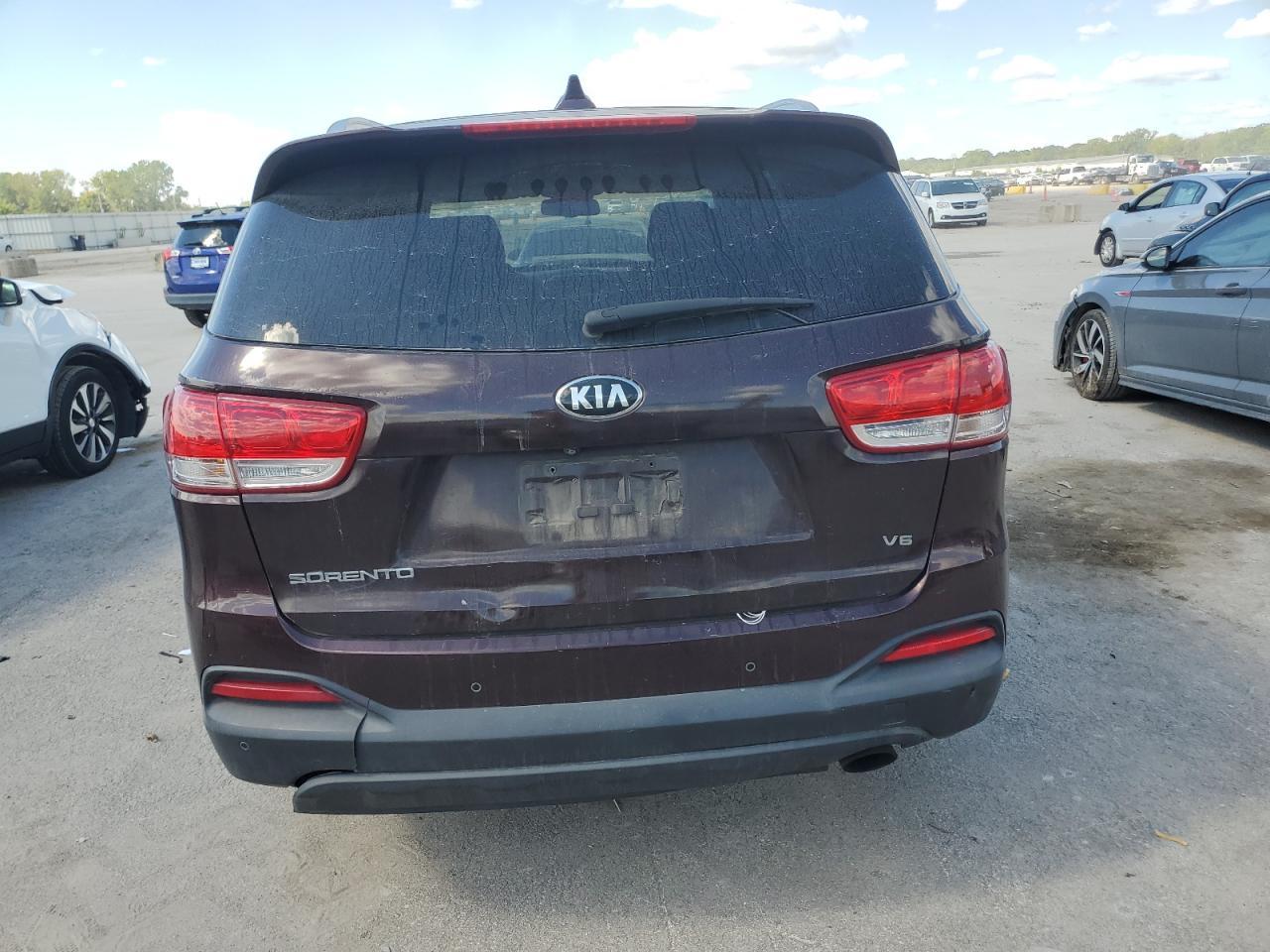 2016 KIA SORENTO LX - Image 6