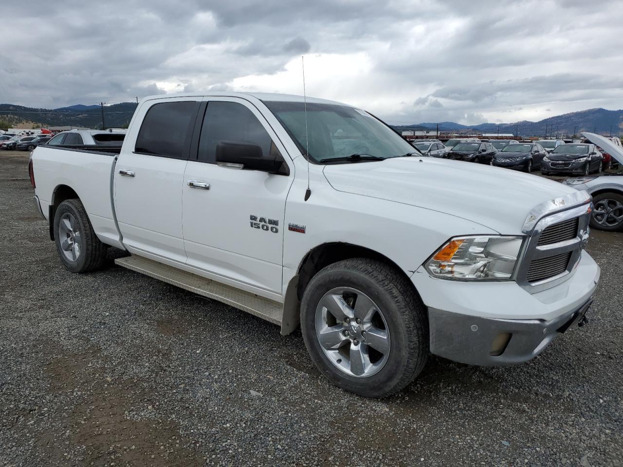 2017 RAM 1500 SLT - Image 4