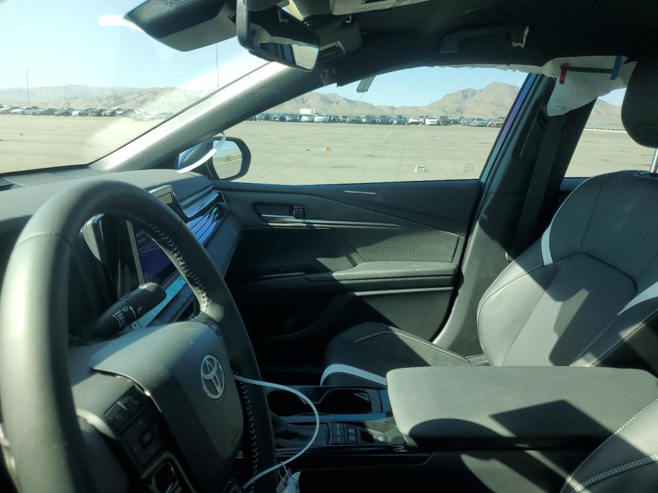 2025 TOYOTA CAMRY XSE - Фото 7