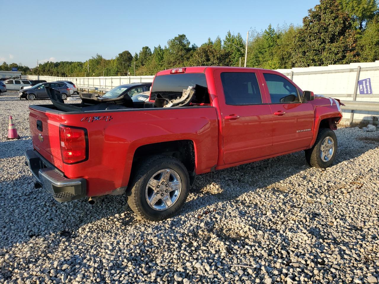2018 CHEVROLET SILVERADO - Image 3